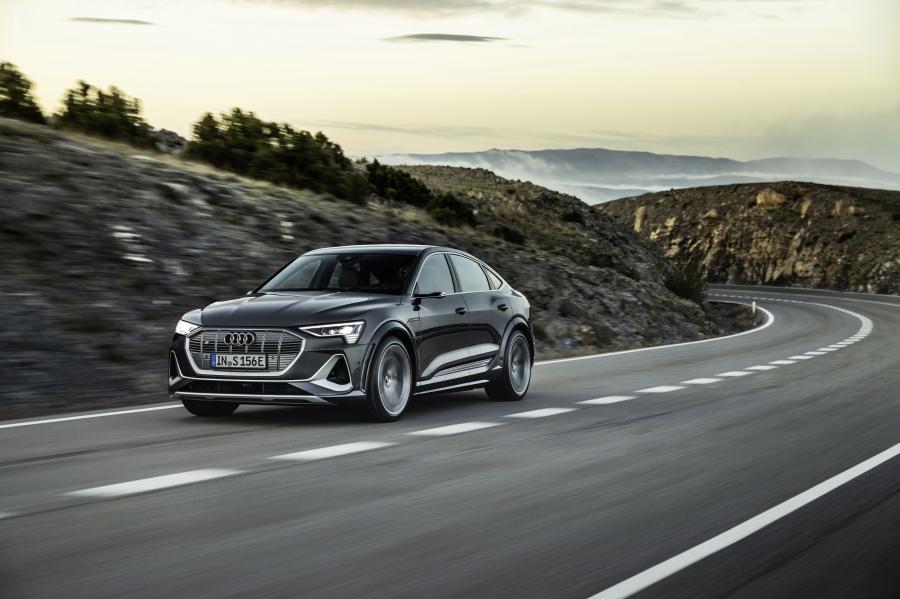  Audi e-tron S Sportback 2020 года  (WW) (фото 3 из 77)